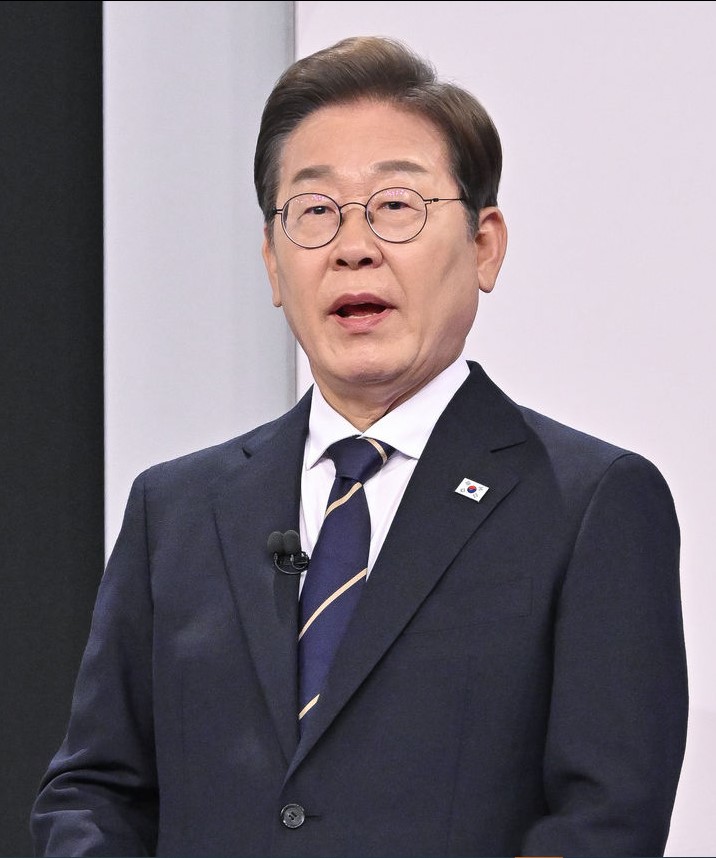 92837d4727799eeeacd3603e0bb8324c_1747618783_2002.jpg 92837d4727799eeeacd3603e0bb8324c_1747618783_2002.jpg