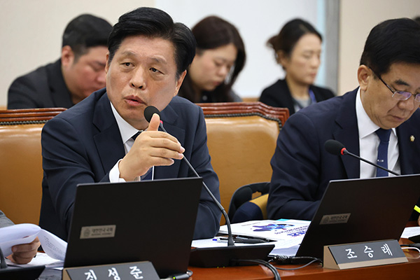 e5feca3d0e871885aa094756193dda93_1760422568_9632.jpg